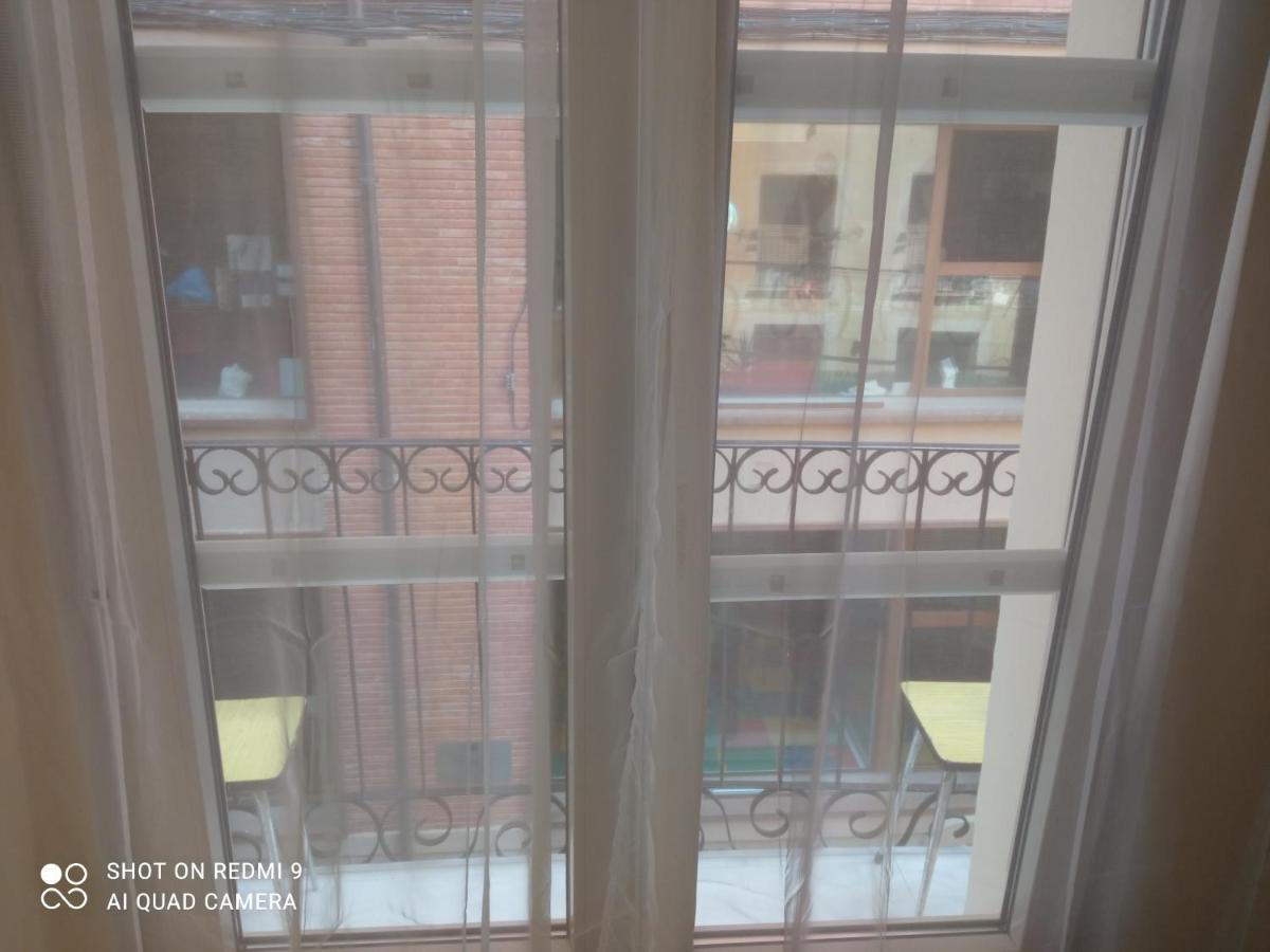 Stunning Big Studio Logrono'S Old Town Apartment Ngoại thất bức ảnh